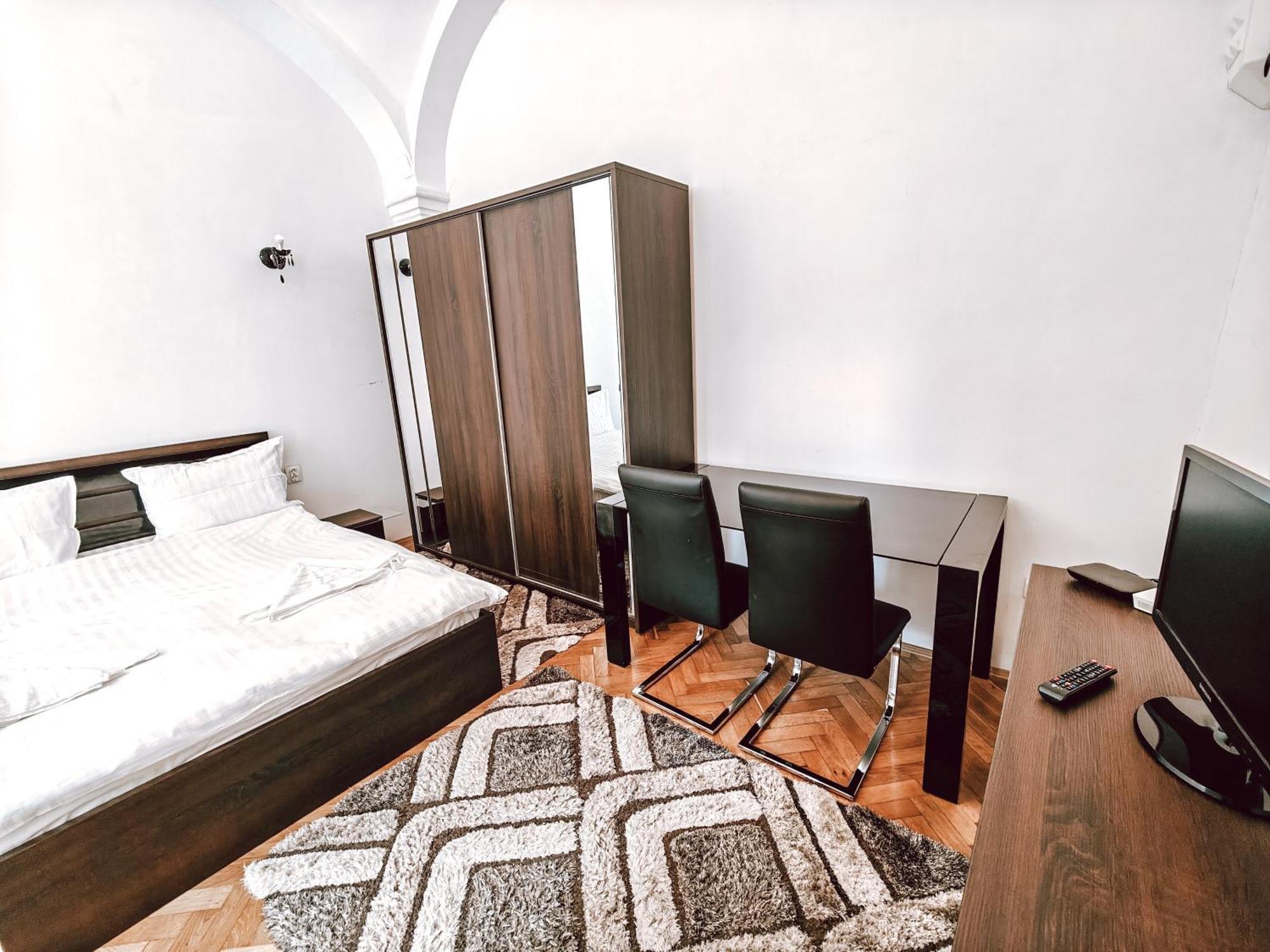 Berindei Studio - City Center - Private Parking Клуж-Напока Экстерьер фото